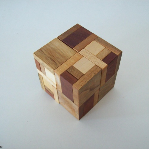 Hooked Cube (Exchange Puzzle IPP 28)