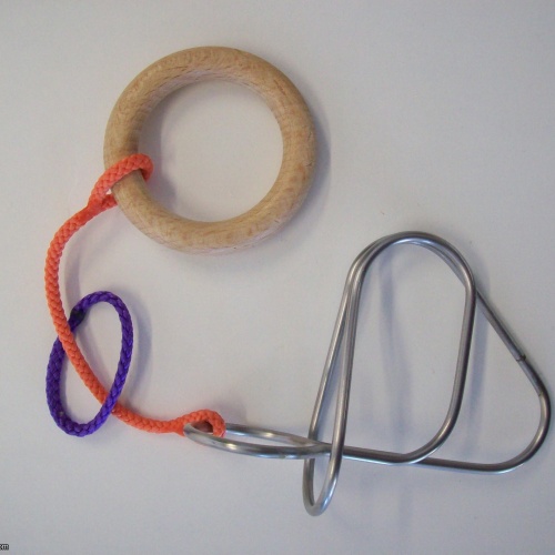 Perplexing Wire (Exchange Puzzle IPP 25)