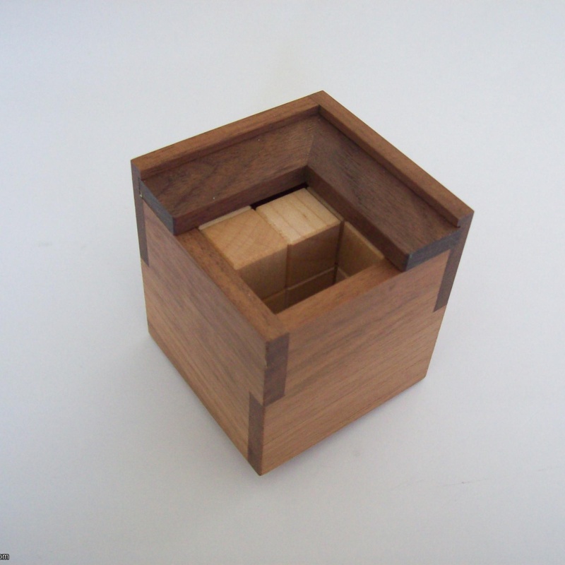 Making Cube 2 (Exchange Puzzle IPP 37)