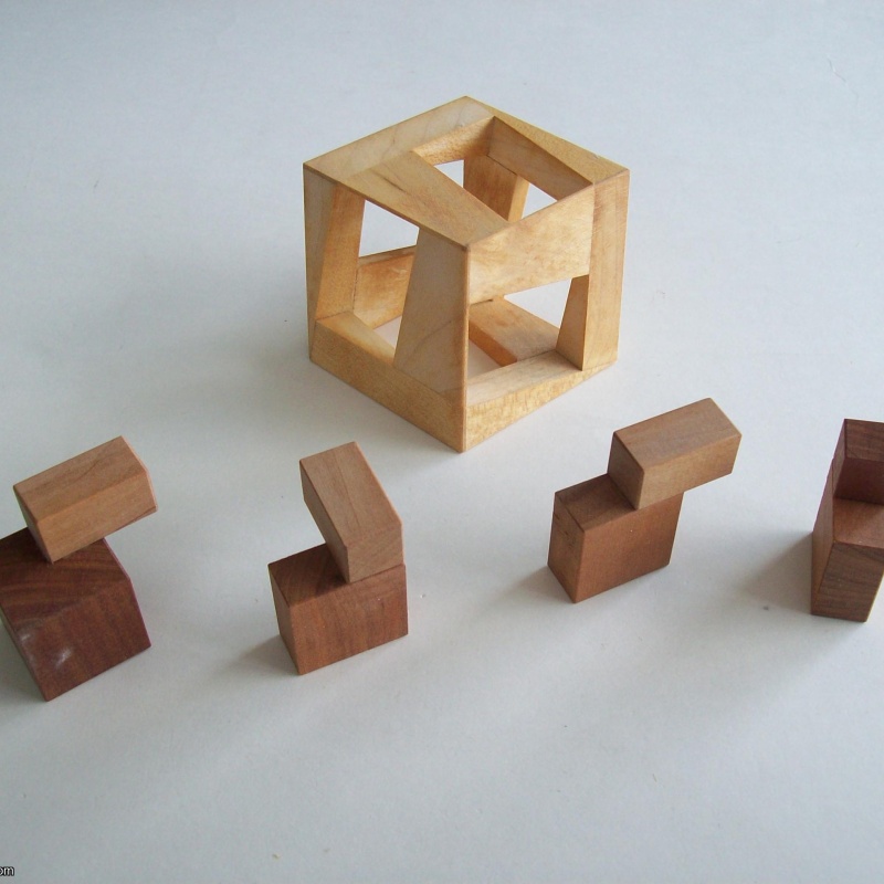 “OMPIC” (Exchange Puzzle IPP 37)