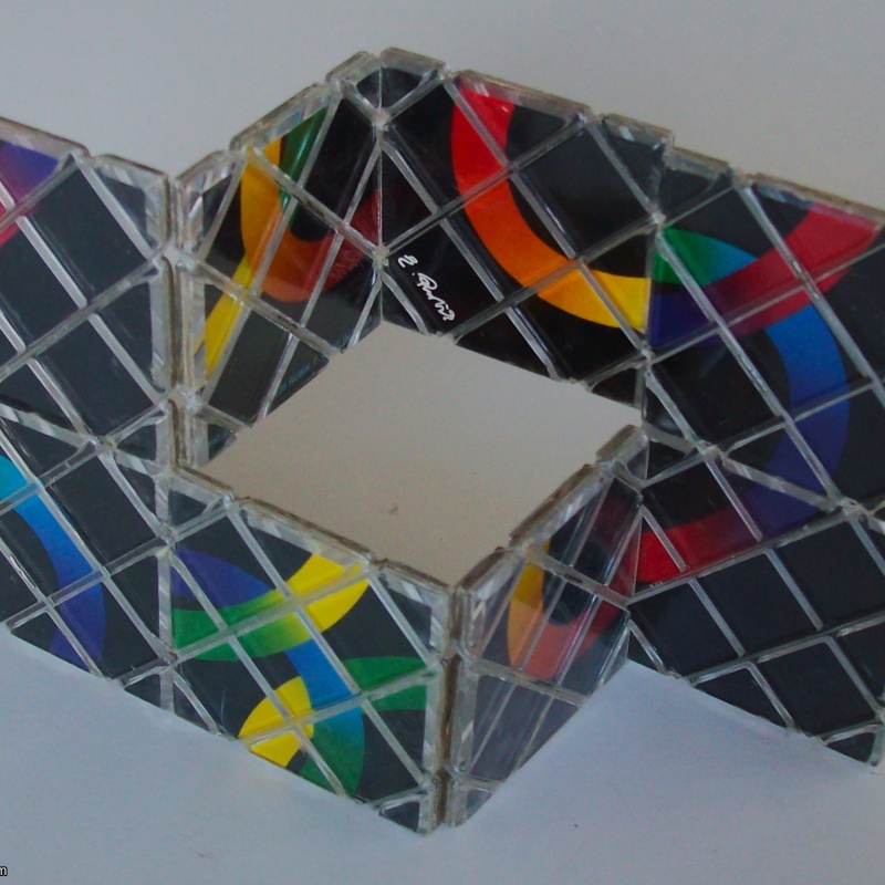 Rubik's Magic: Folding Puzzle