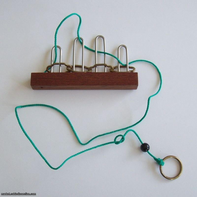 Dale's Elusive Chain Puzzle