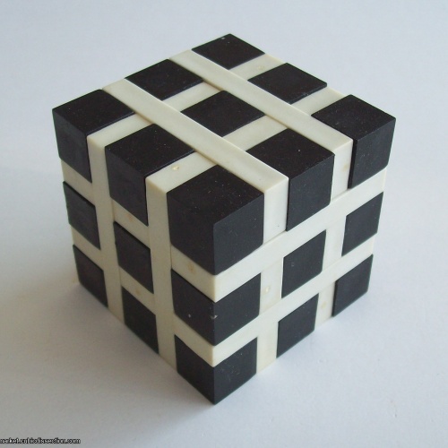 Cubes and Planks, Black and white