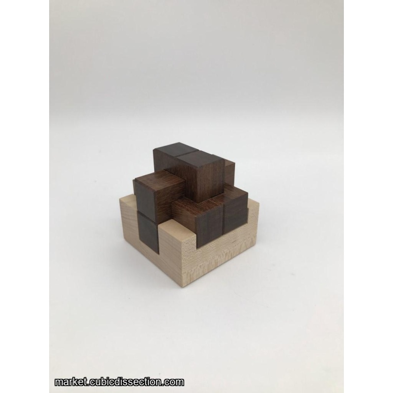 Basket Burr by Yavuz Demirhan