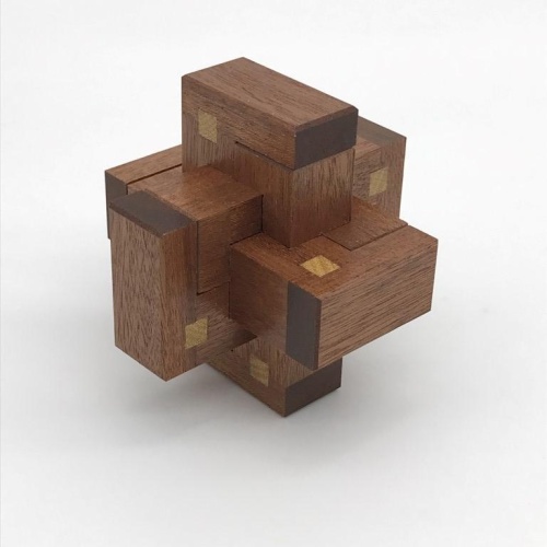 Chinese Knot by Christoph Lohe unique woods (1)