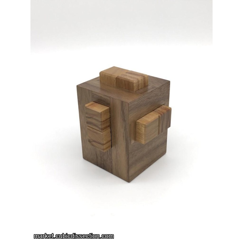 Prison Burr by Stéphane Chomine