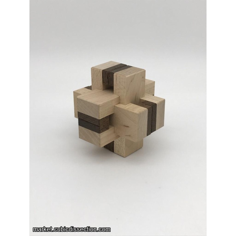 Loopy Burr by Junichi Yananose