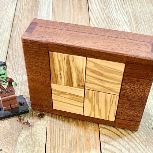 Rectangle Block (II B Flat) by Christophe Lohe