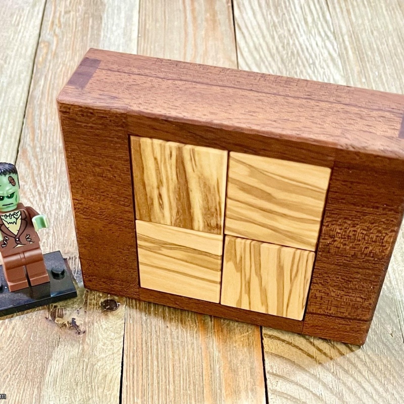 Rectangle Block (II B Flat) by Christophe Lohe