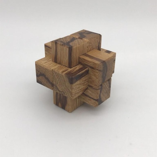 Inaccurate Burr by Junichi Yananose