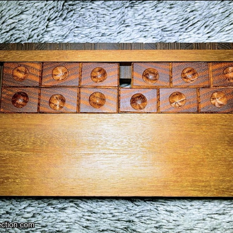 Majestic 7 by Alfons Eyckmans