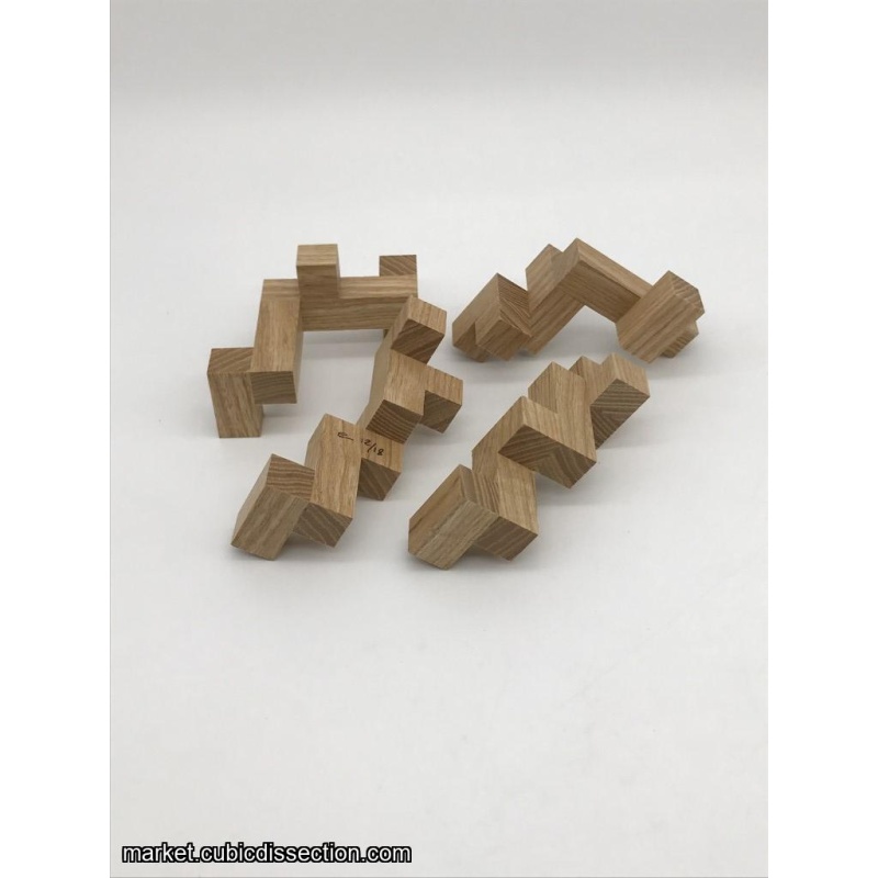 Impossible Triangle of Six Cubes by Andrey Ustjuzhanin