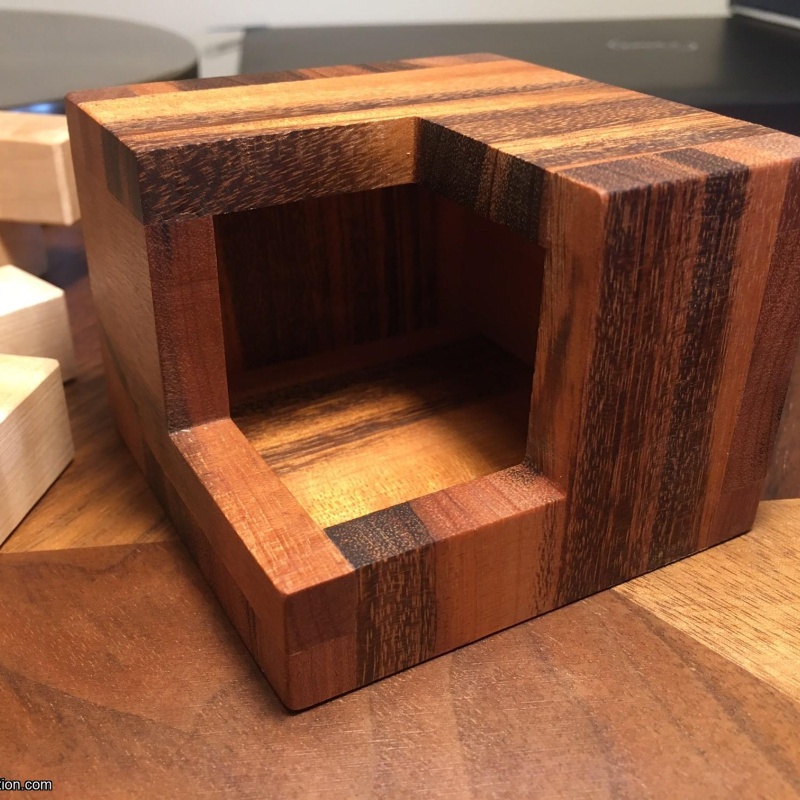 Corner Cube