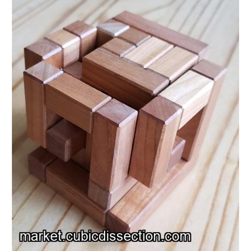 Worm Cube