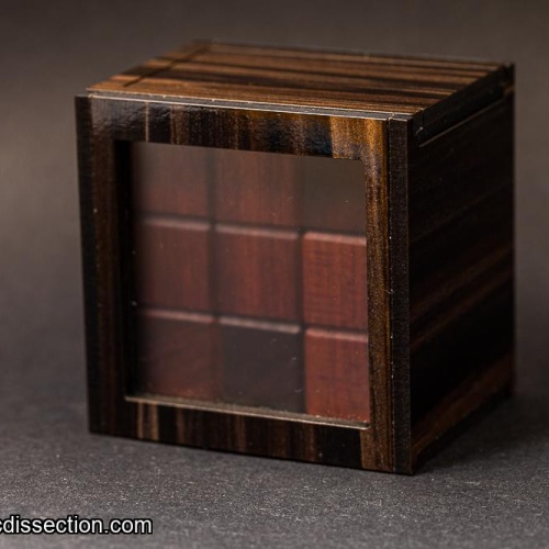 5L Box by Hajime Katsumoto