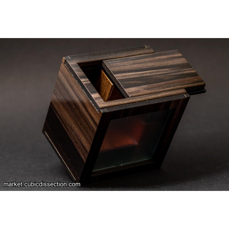 5L Box by Hajime Katsumoto