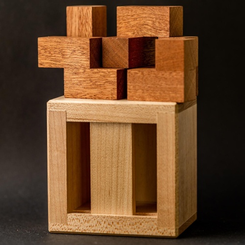 Half Lid Box by Hajime Katsumoto