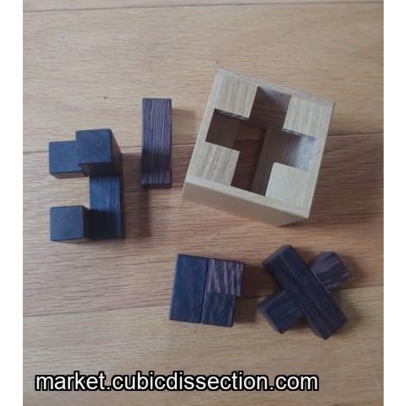 Super Magnetic by Alexander Magyarics