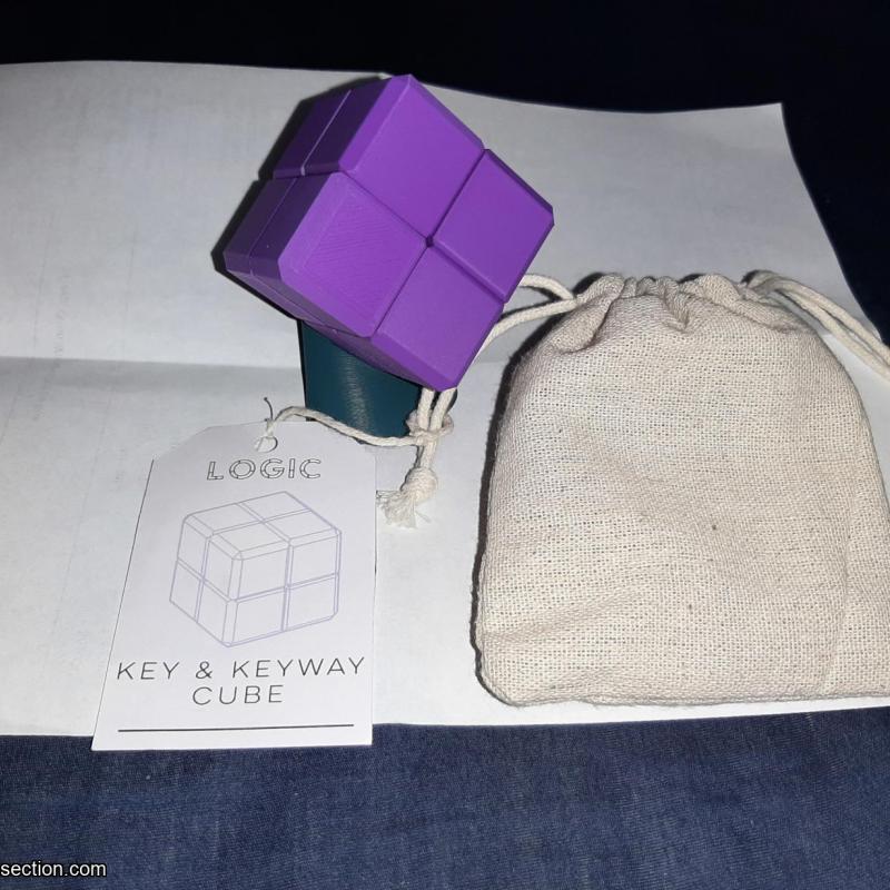 Key and Keyway Cube