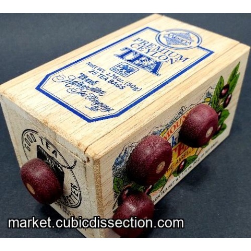 Grannys Tea Box 9, Huckleberry by Kel Snache