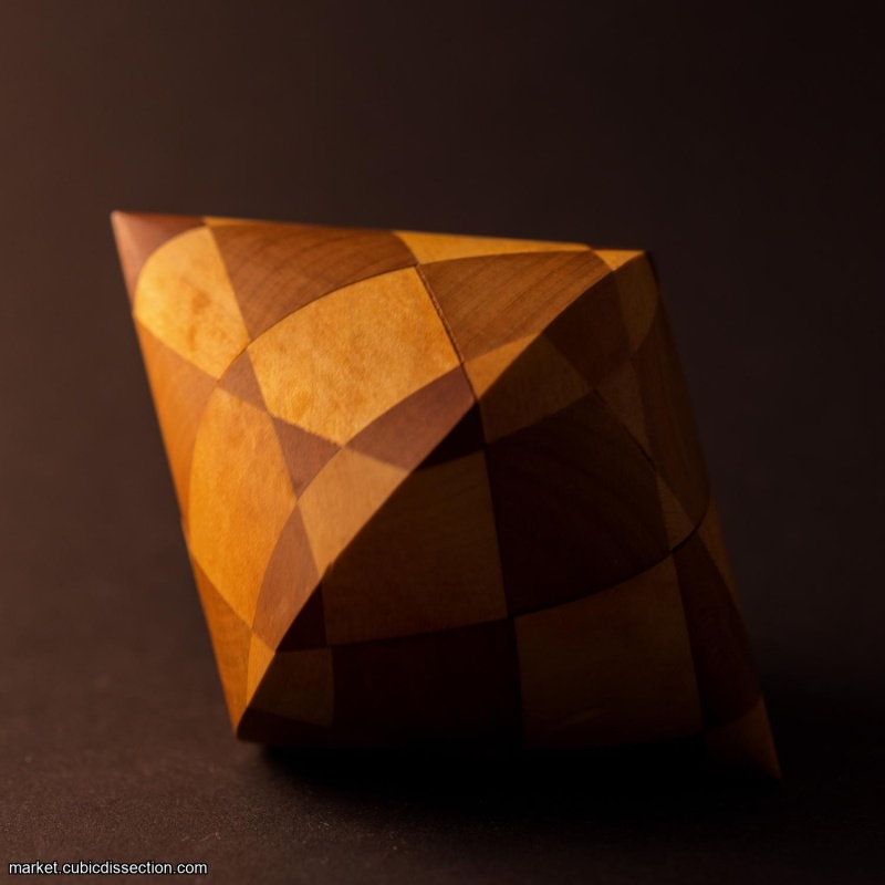 Biocone 2 by VinCo