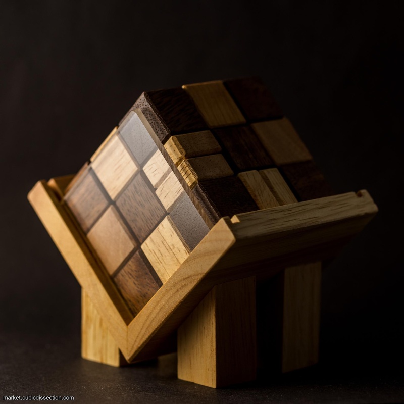 Rooftop cube by Philos