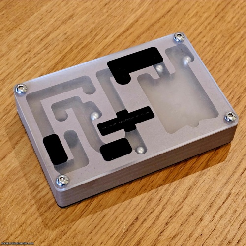 8 Stars Labyrinth (Robrecht Louage)