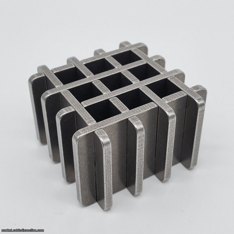 L(eight)tice-2 by Jerry Loo