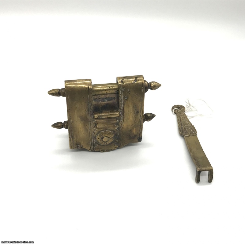 Dai-32 Trick Lock