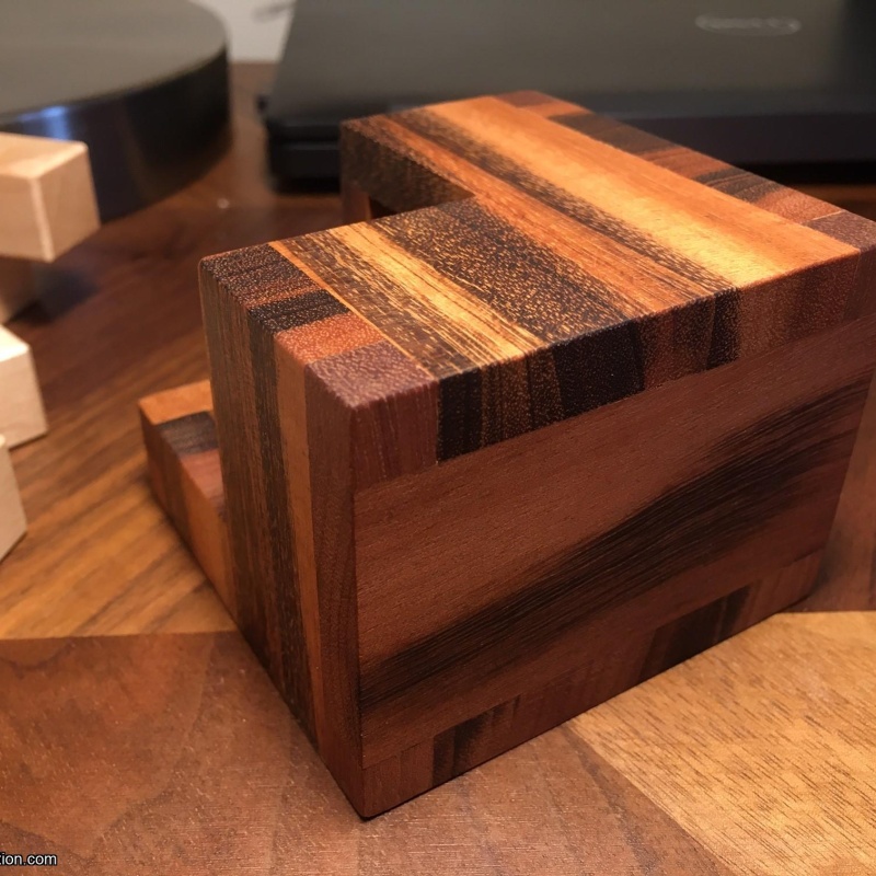 Corner Cube