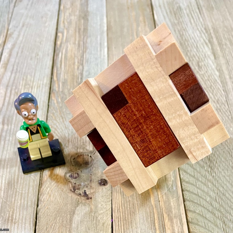 Triaxe Burr Puzzle by Stephane Chomine