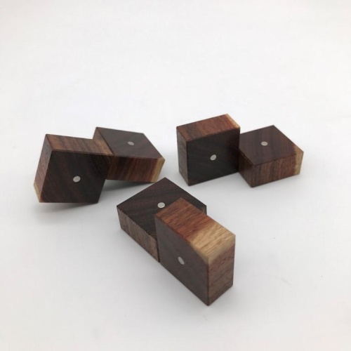 Three Cubes Granadillo Sapwood by Kohno Ichiro (1)