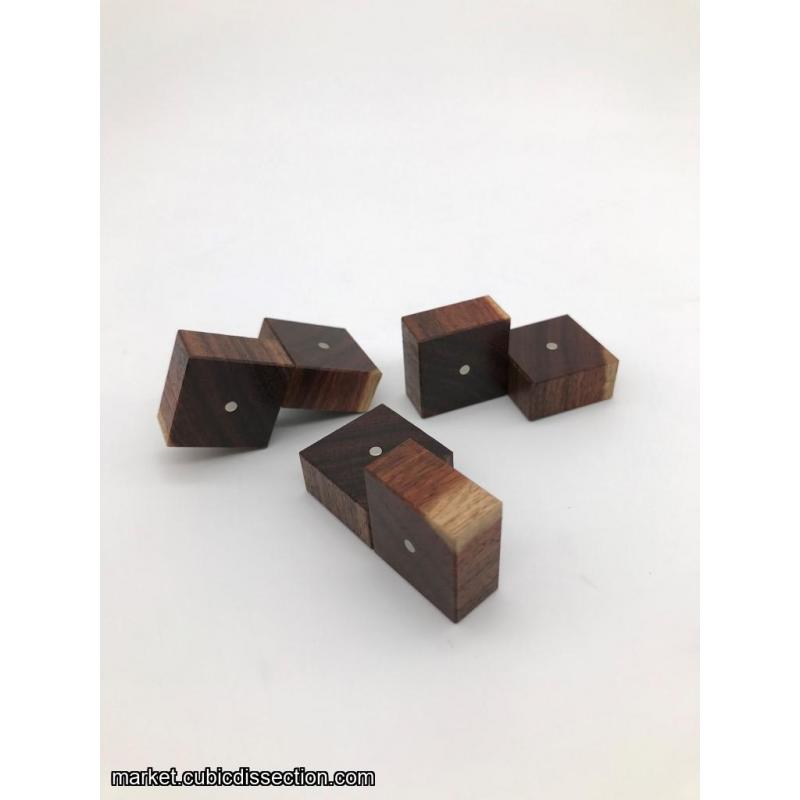 Three Cubes Granadillo Sapwood by Kohno Ichiro (2)