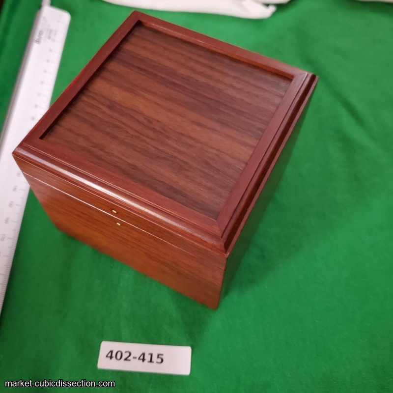 Kubusvlakendoos (OD-46) by Trevor Wood [402-415]