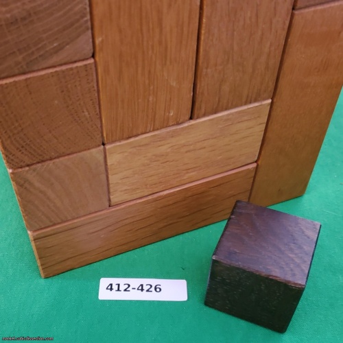 CELLA Cubes by Naef [412-426]