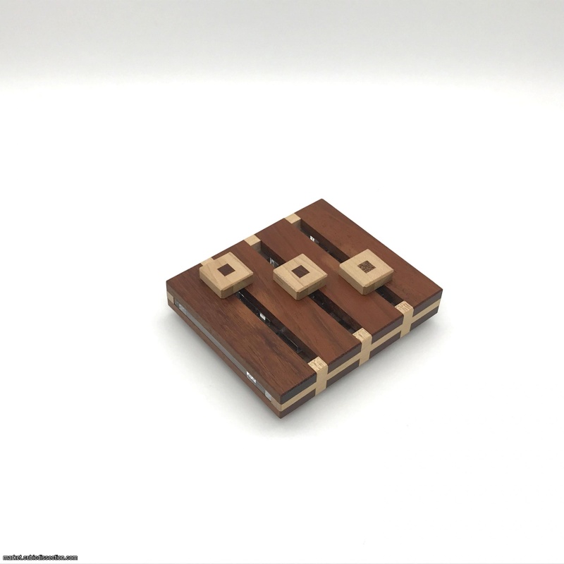 Simultaneous Maze by William Hu