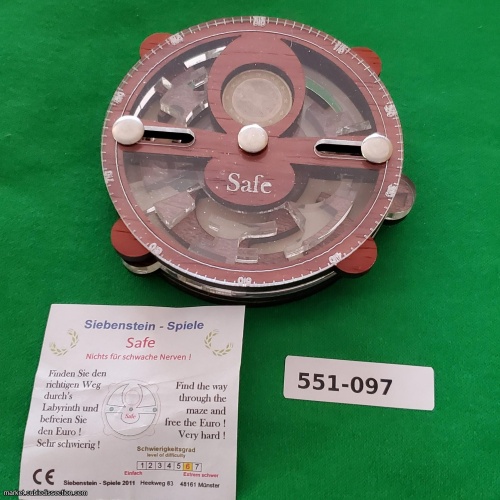 Safe [551-097]