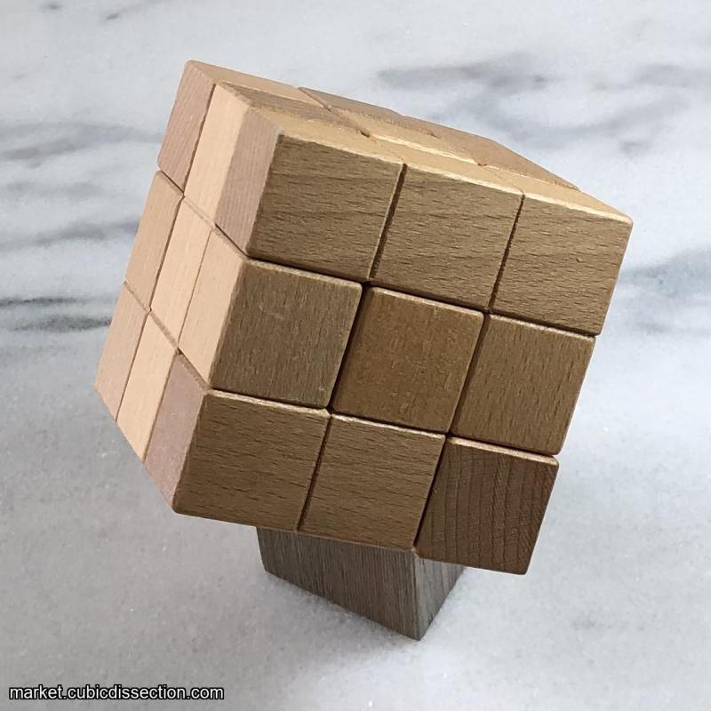 Magna Cube - Michael Emond