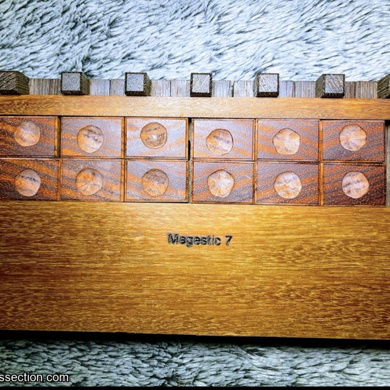 Majestic 7 by Alfons Eyckmans