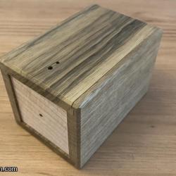 Blah Box (black limba)