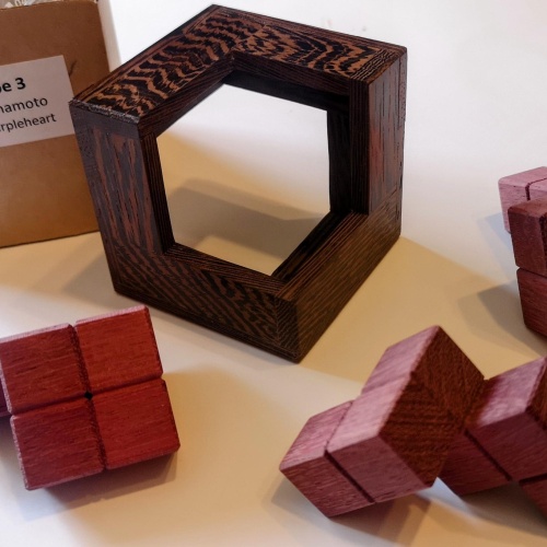 Belt Cube 3 - Osanori Yamamoto by Pelikan