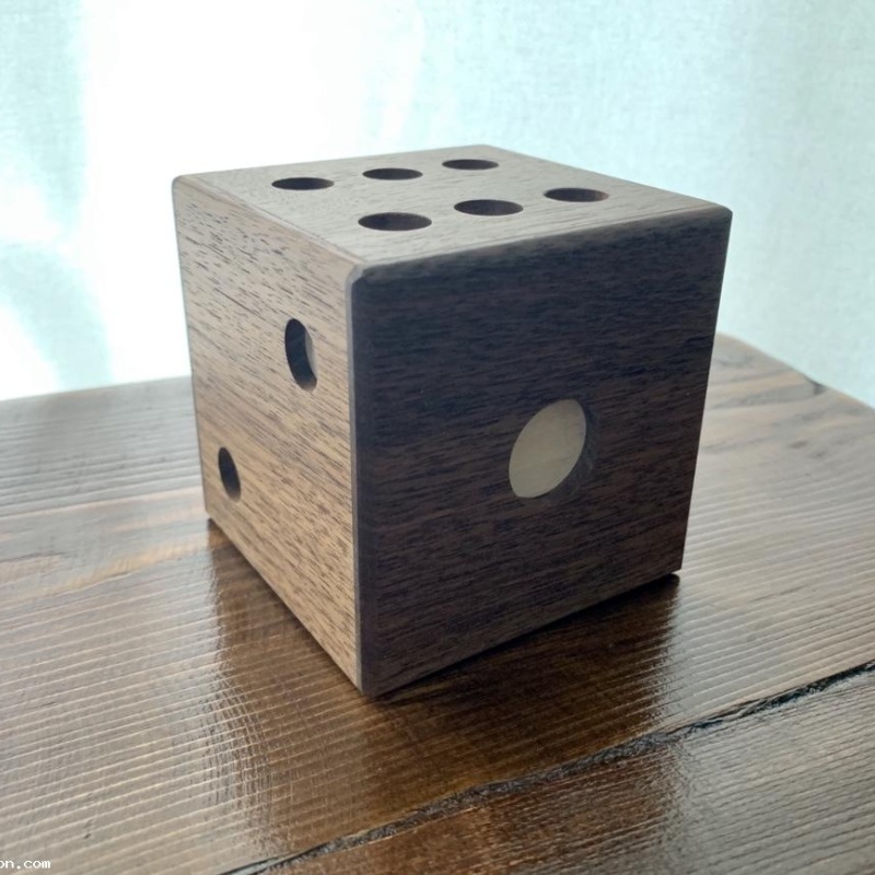 Karakuri Dice