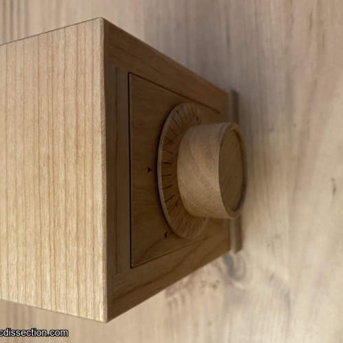 Kamei Safe (Karakuri Christmas)