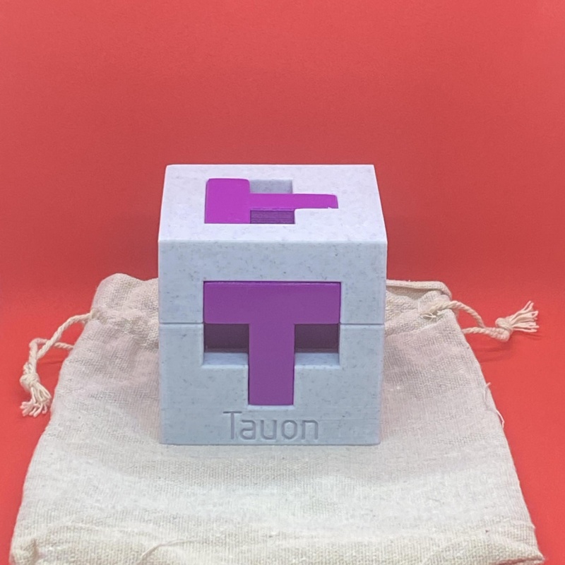 Tauon by Alex Magyarics