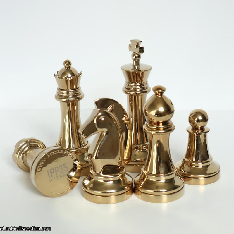 Hanayama Chess Set - special gold IPP35 edition