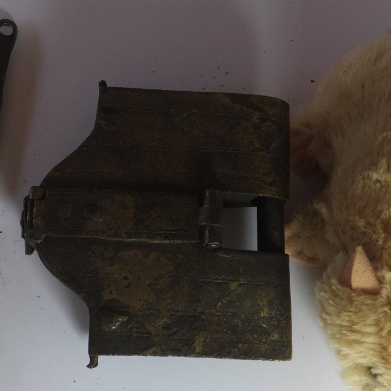 Trick Lock Three Keys No keyhole