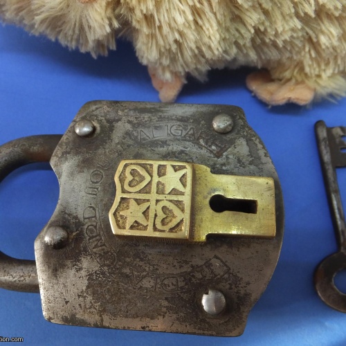 Trick Padlock #3 "Aligarh : Guard House"