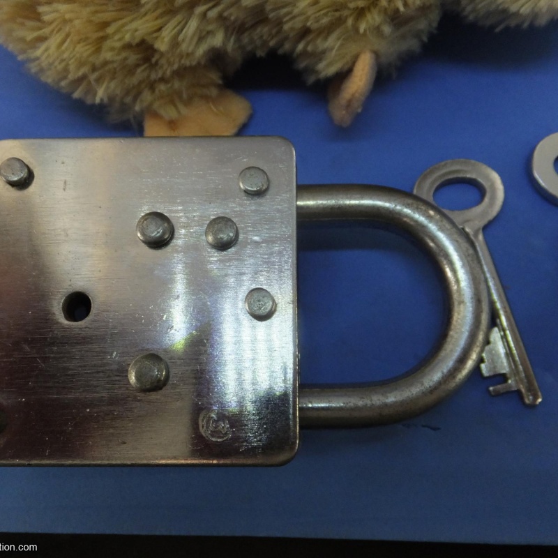 Trick Padlock #8 : Alig 7Lvs Sonica 12345678
