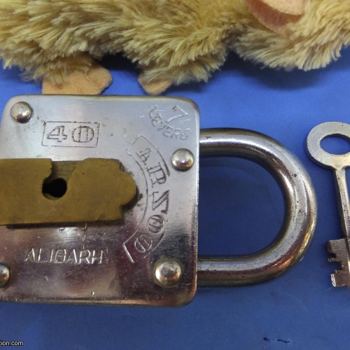 Trick Padlock #9 : Aligarh Arzoo 40 7 Levers