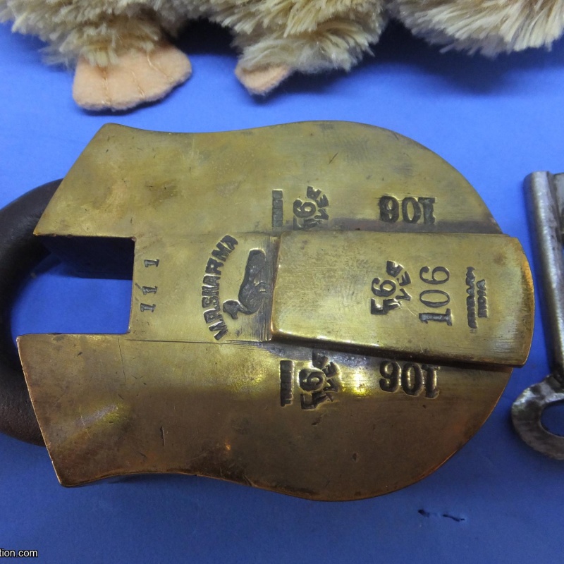 Trick Padlock #10 : Aligarh M.R.Sharma 6 Lever 106